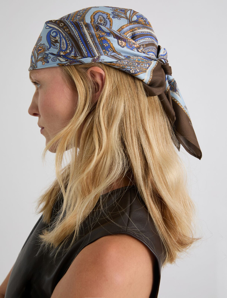 sciarpa in seta con stampa paisley - azzurro chiaro