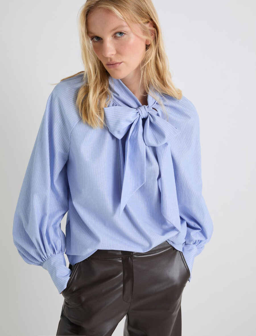 blusa con dettaglio fascia - azzurro chiaro