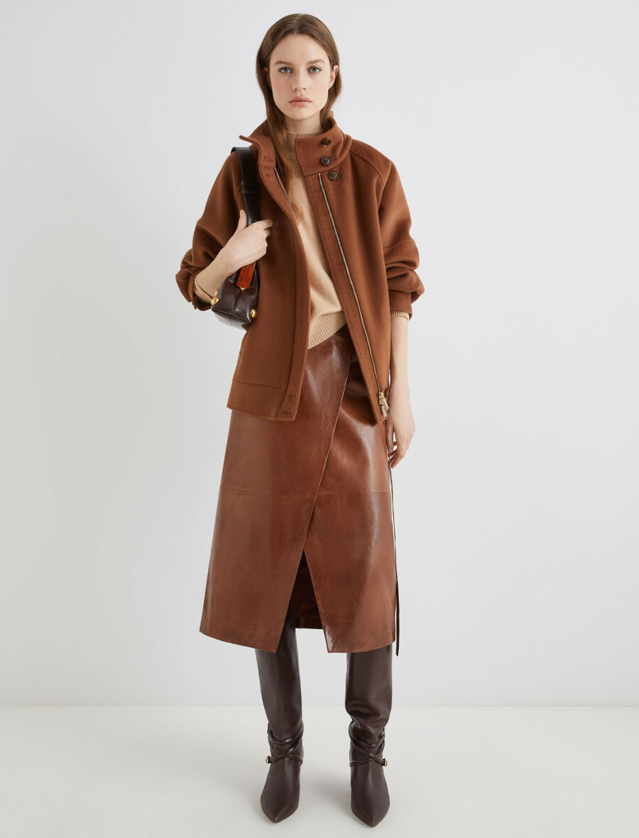 gonna avvolgente in nappa - marrone