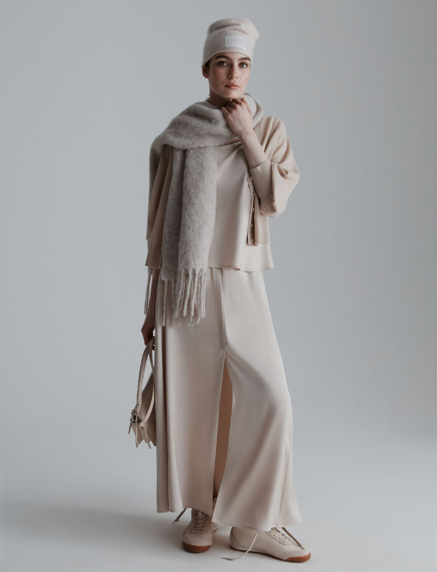 top senza maniche in raso - crema