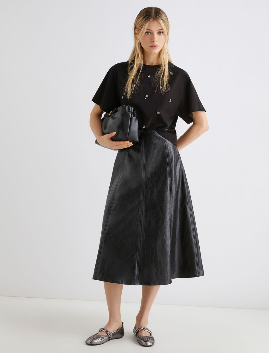 t-shirt corta con cristalli - nera